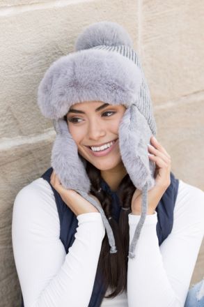 Pom Trapper Hat - Ribbed