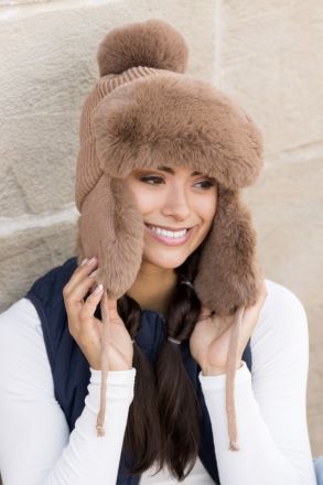 Pom Trapper Hat - Ribbed